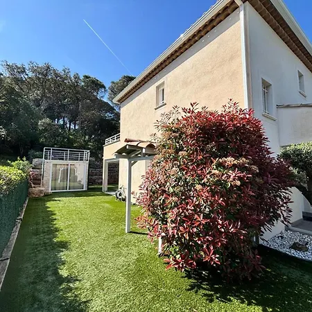 Maison De Vacance La Belle Prázdninový dům *