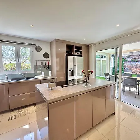 Maison De Vacance La Belle * Sainte-Maxime